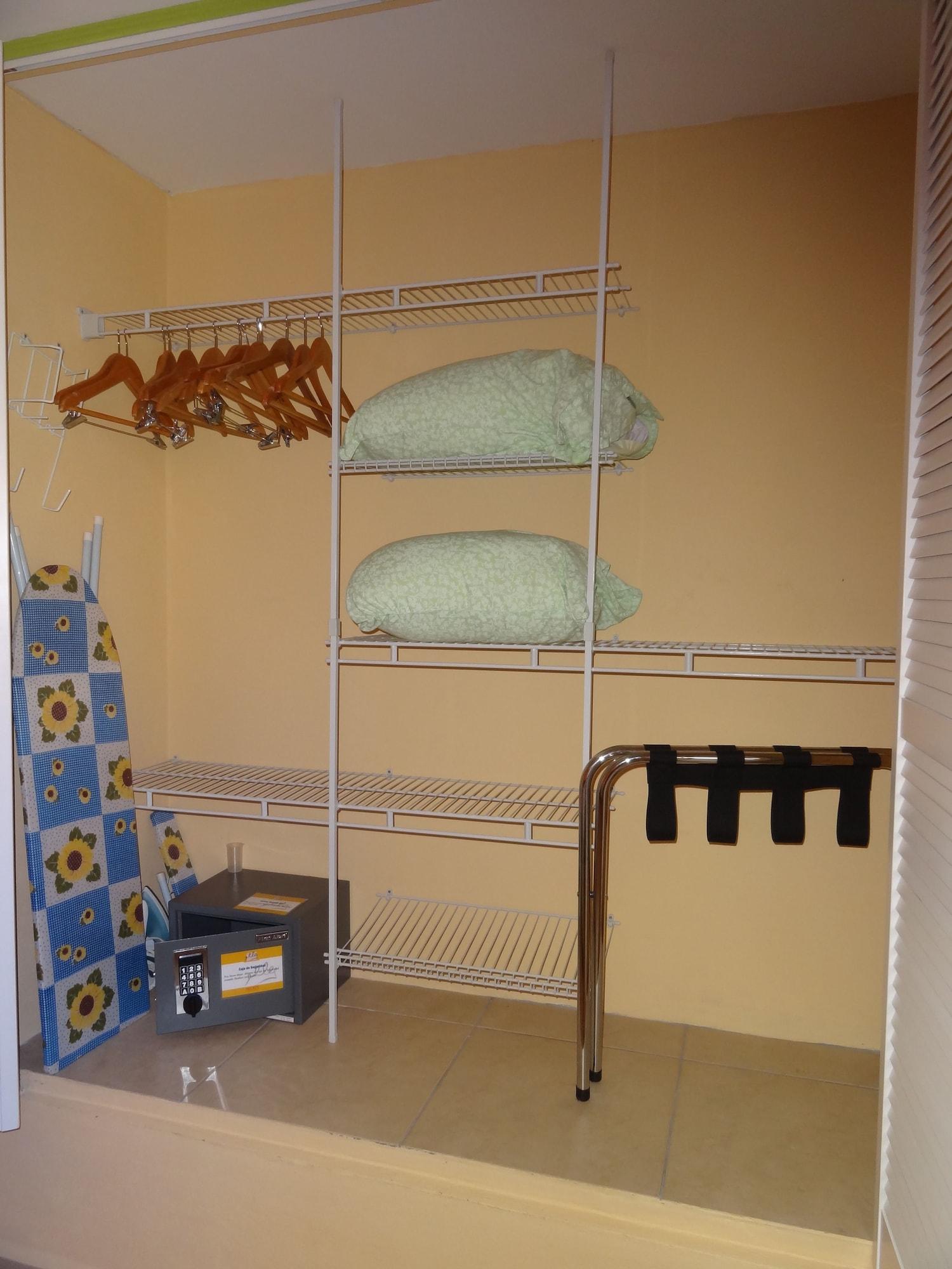 Del Rey Apartments Aruba Екстериор снимка