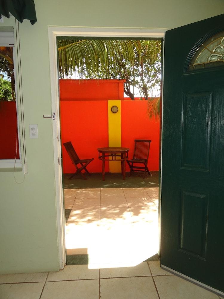 Del Rey Apartments Aruba Екстериор снимка