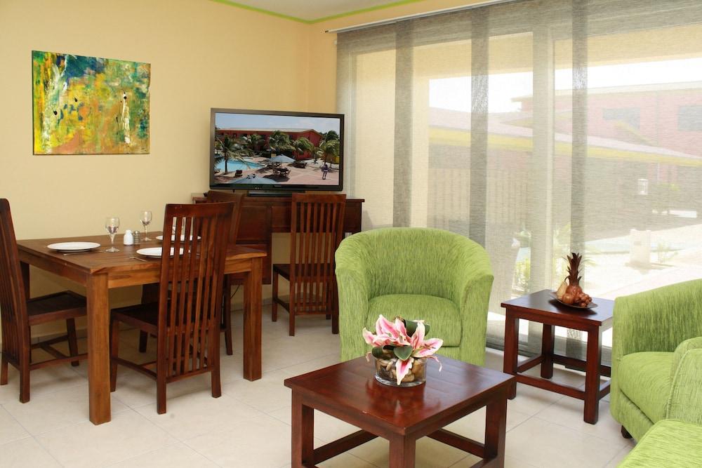 Del Rey Apartments Aruba Екстериор снимка