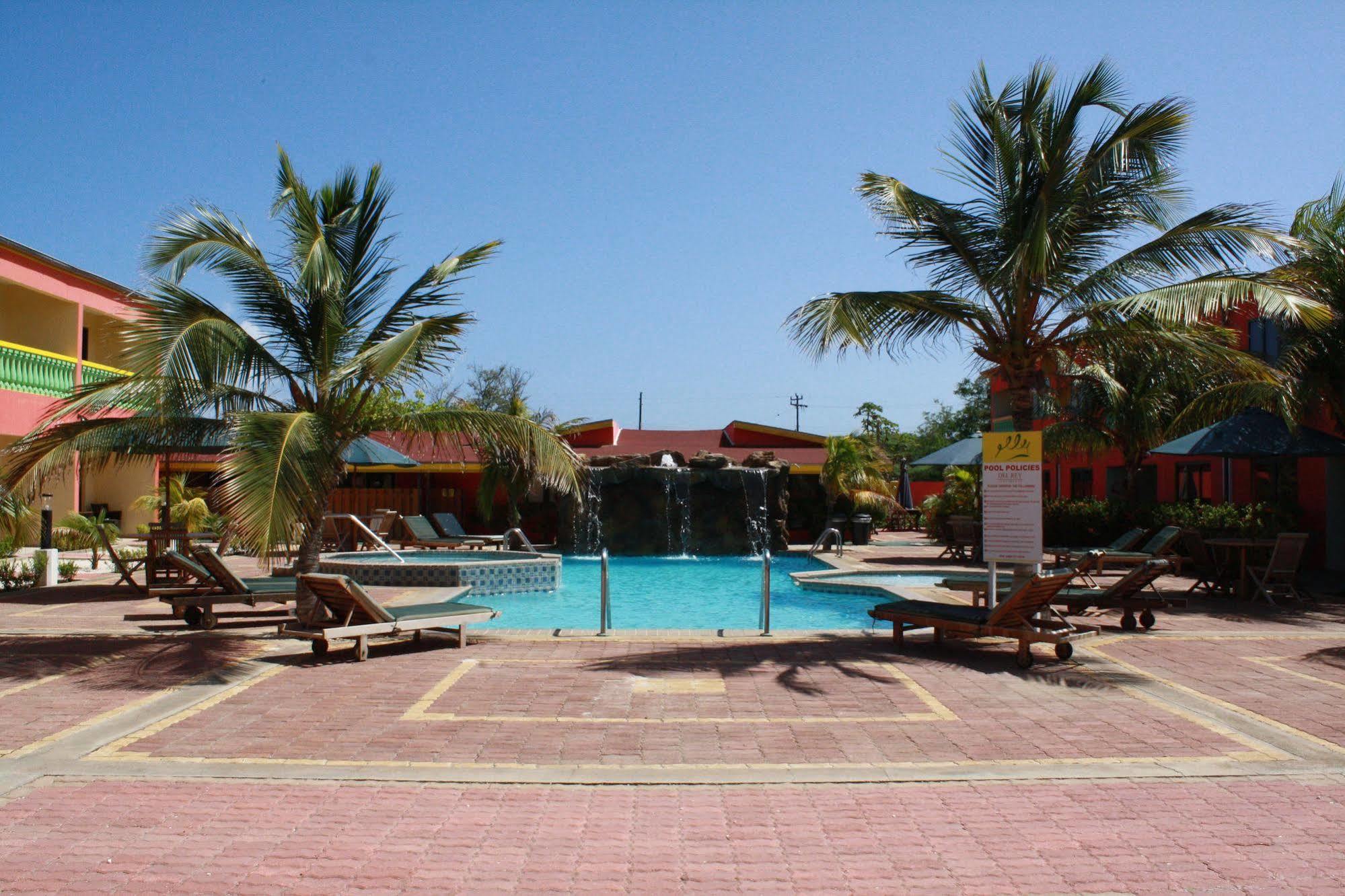 Del Rey Apartments Aruba Екстериор снимка